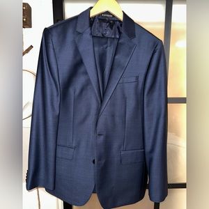 Modern Fit Express Suit